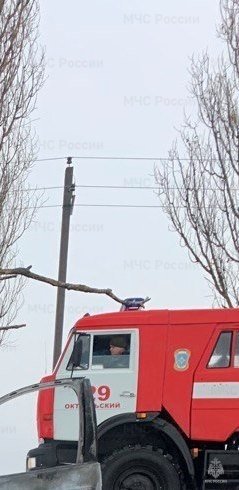 Спасатели МЧС России приняли участие в ликвидации ДТП на автодороге «Веселая-Лопань – Бессоновка» Белгородского района